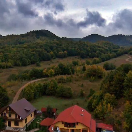 Casa Potcoava Lepşa